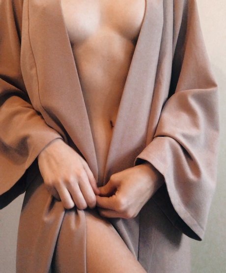 vlyssia free pornstar images