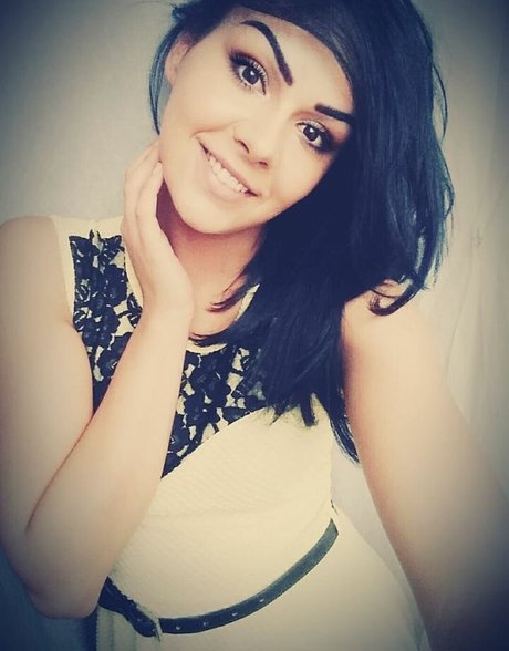 Alessyanadine naked model galleries