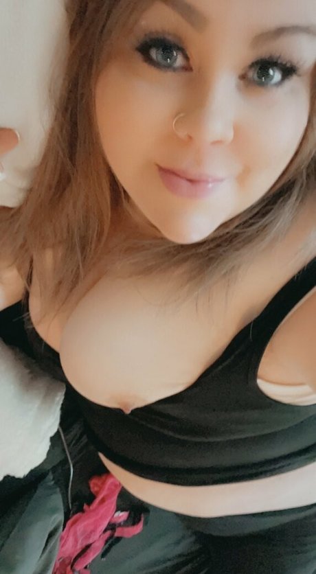 bustymeg exclusive star images