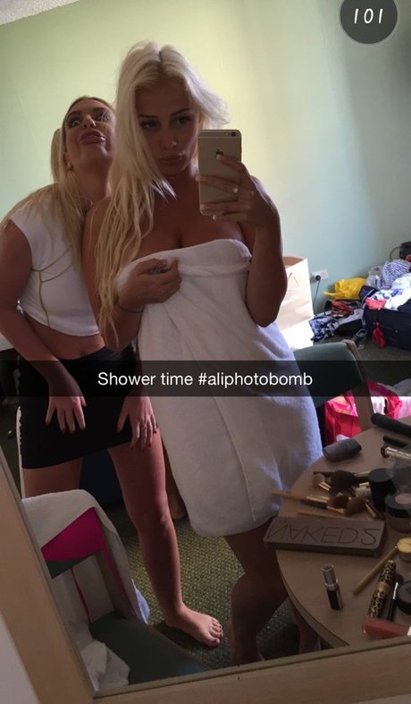 RosieVan nice actress galleries