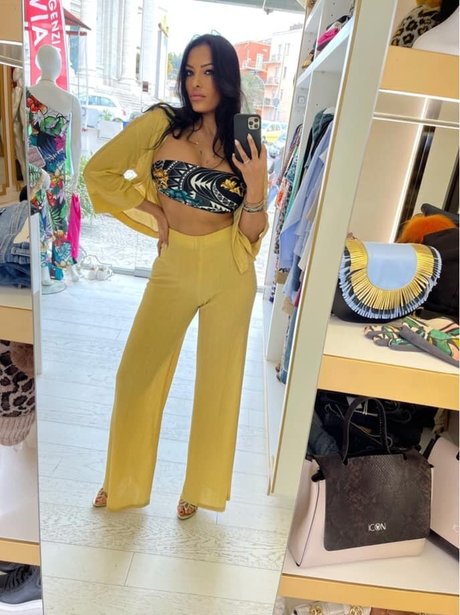 muscle girls onlyfans naked image