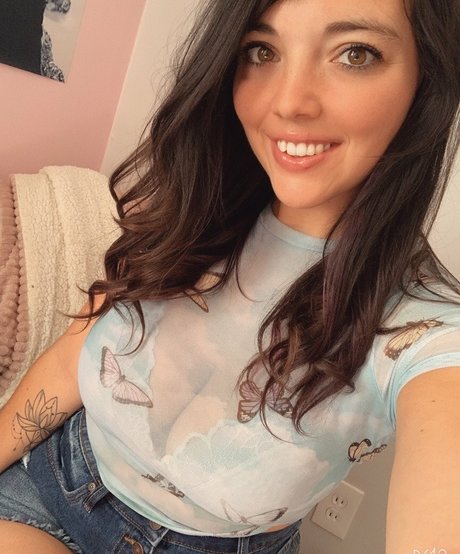 Vanessa Ray nice model pics