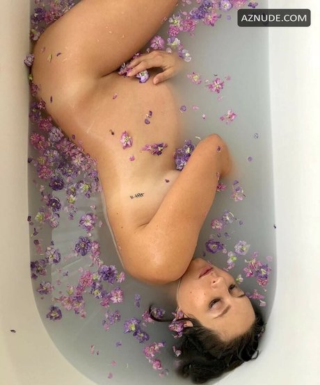 Troian Bellisario high quality model photos