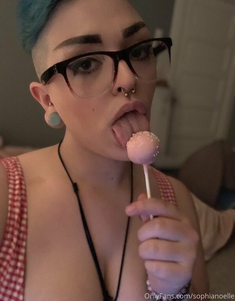 huge fake tits onlyfans beautiful xxx gallery