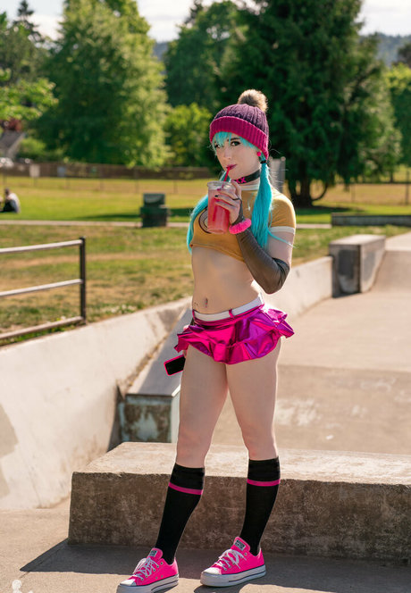 shiriallwood nude model archive