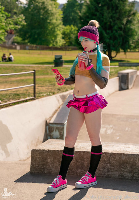 shiriallwood pornstar nude images