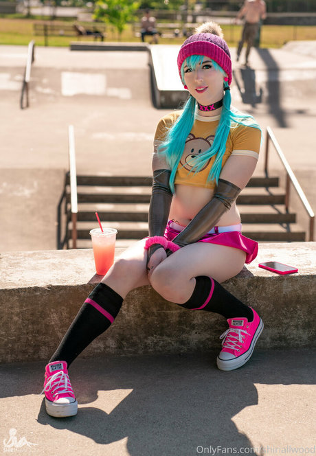 shiriallwood porn star img