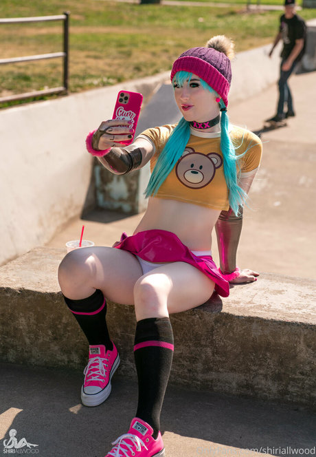 shiriallwood pretty star pics