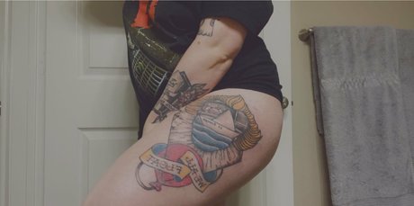 two onlyfans free naked picture