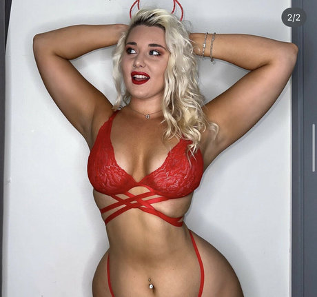 Molly Harding star nice picture