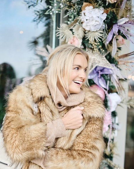 Katy Hill model beautiful image