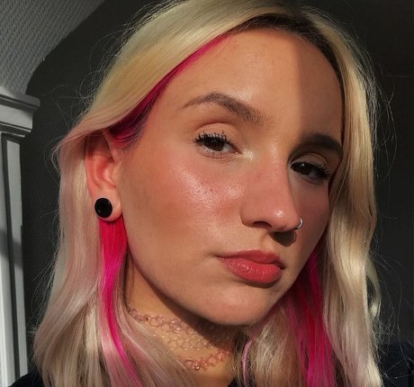 Jindo109 pornstar naked pic