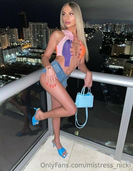 mistress nicki pornstar nudes picture