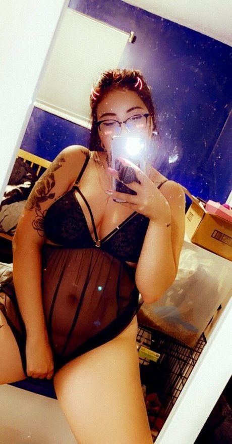 coralinebb beautiful pornstar picture