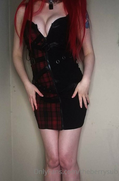 theberrysub high quality model image