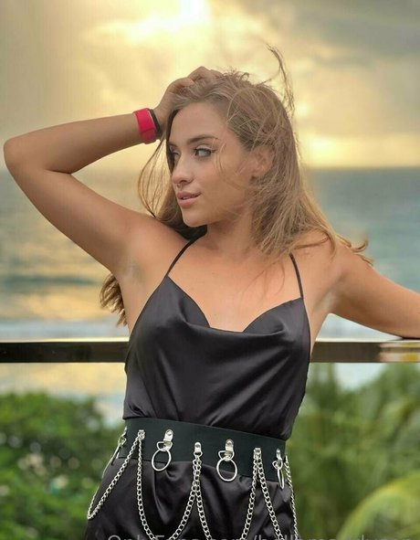 bellamaddyson naked actress archive