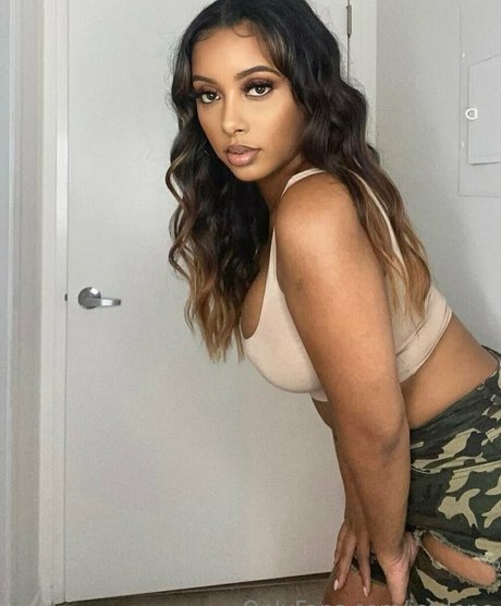 cute anal onlyfans adult picture