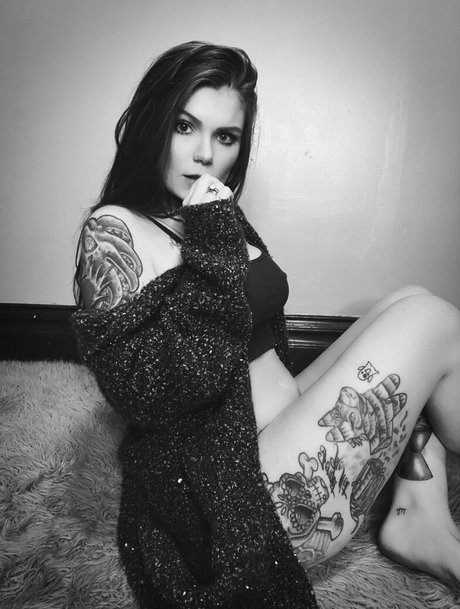 squirt teen onlyfans hot naked photo