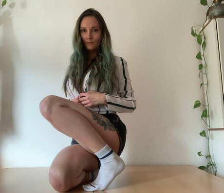 treadsoftly model erotic image