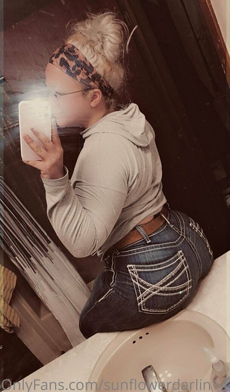 sunflowerdarlin14 art model pics