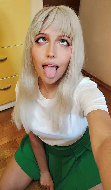 footjob queen star erotic image