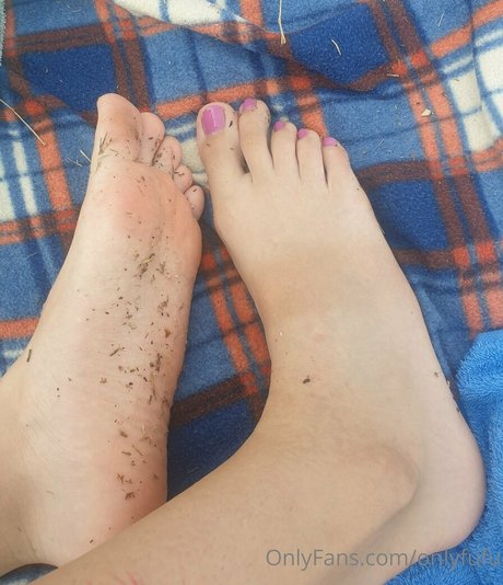 onlyfufu model hot pics