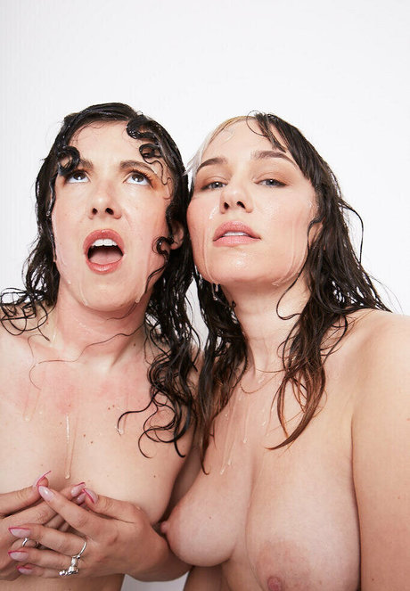 reedamberx nudes model image