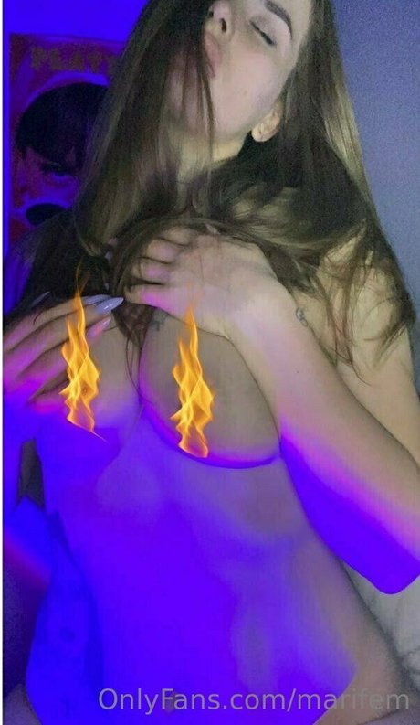 marifem model top image