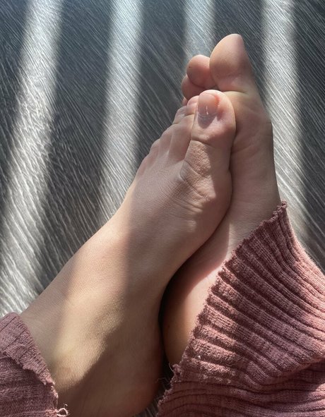 hairy legs onlyfans pretty images