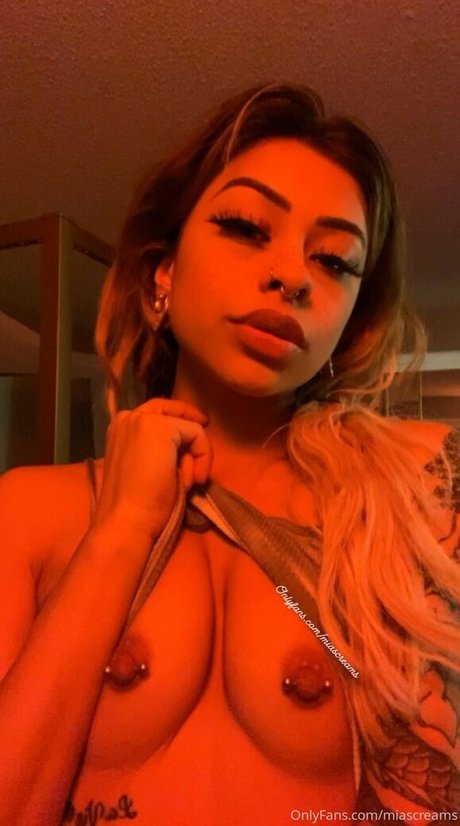 miascreams high quality pornstar photos