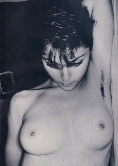 Madonna nude model img