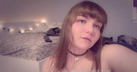 hannahbee840 nude star picture