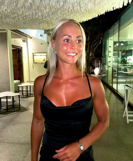 swedishfitgirl star nude photos
