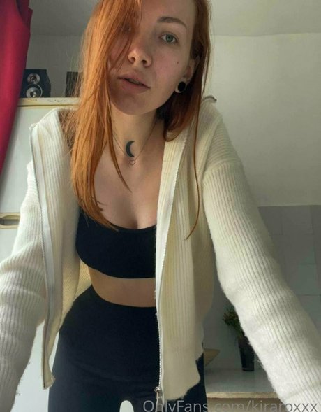 Kira Rox pretty star image