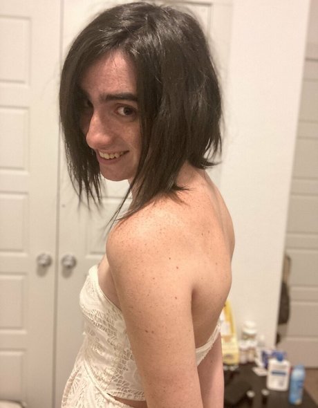 Orcastraw naked star image