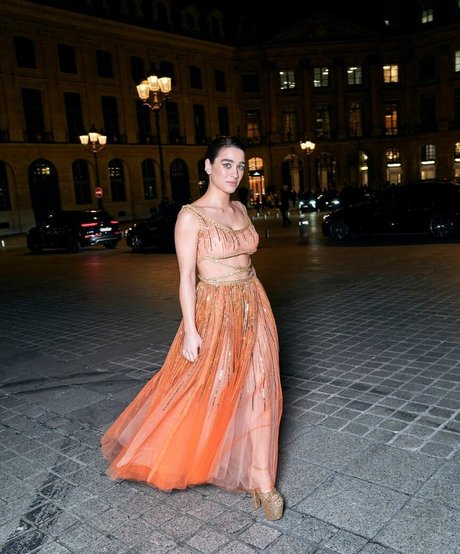 Simona Tabasco nude actress picture