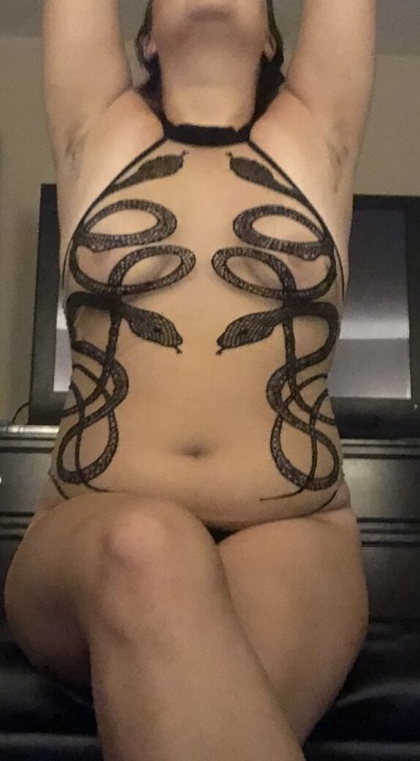 missviolet96 free model image