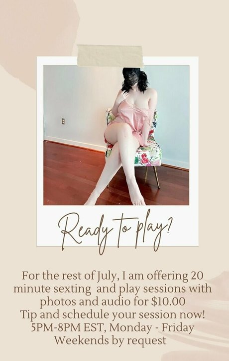 sno xo nudes model photo