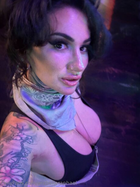 big tits brunette onlyfans beautiful nude galleries