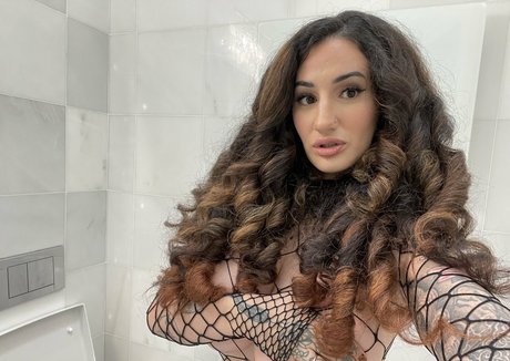 40 onlyfans naked gallery