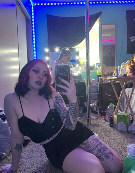 succubusitt actress photo