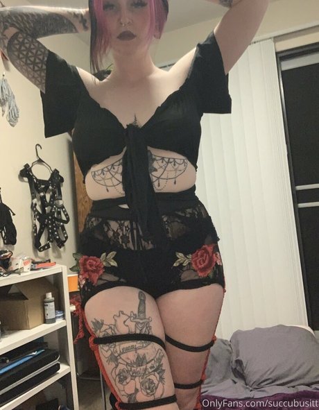 succubusitt star pornographic image