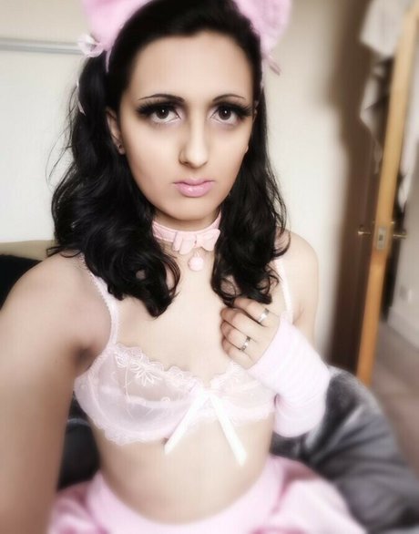 Alyssa1X pornographic actress picture