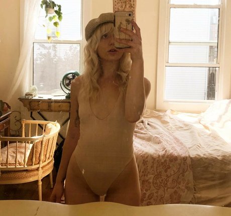 alittle vampy star art gallery