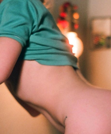 petite girls onlyfans beautiful naked picture