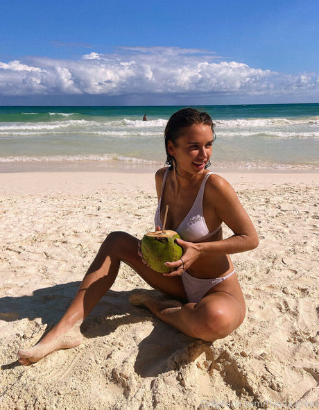 princess asian onlyfans hot picture