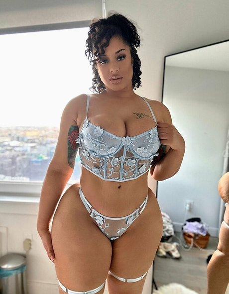 flat chested onlyfans sexy nude archive