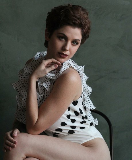 Punkqueenxoxo model pretty image