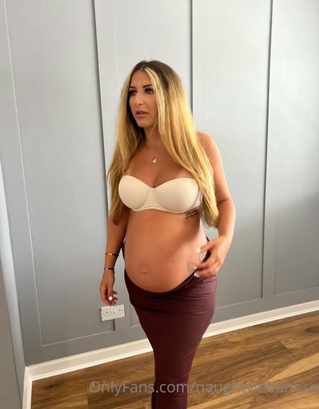 naughtylebanese adult actress photo