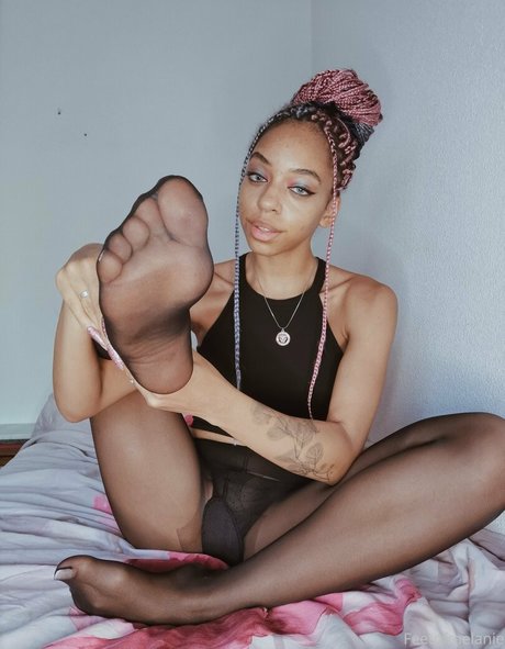 feetofmelanie exclusive star galleries